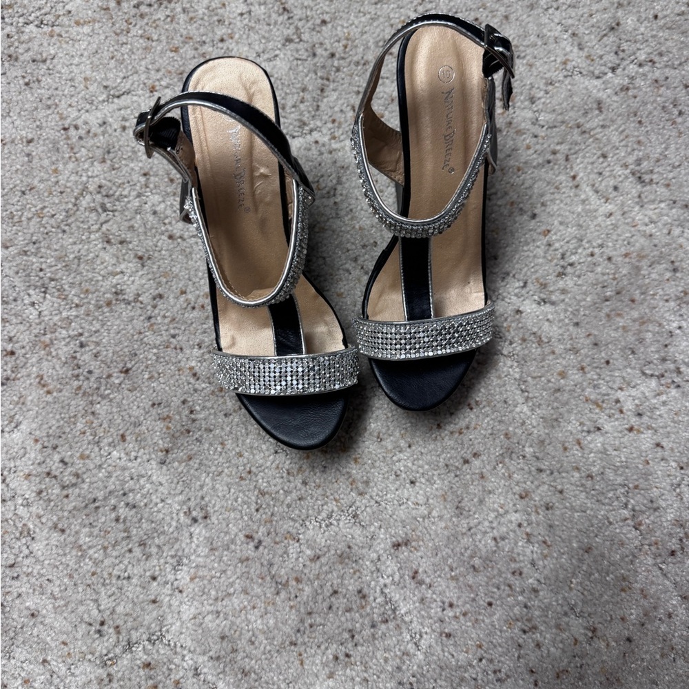 Nature Breeze Metallic Silver Women's Sandals with Ankle Strap